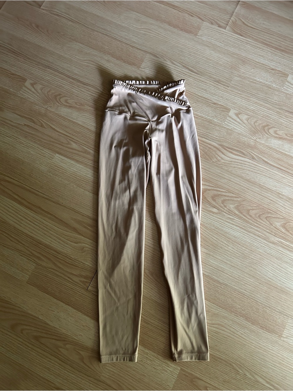 Aerie Offline Tan Real Me Curve Real Me Xtra 7/8 Leggings Medium